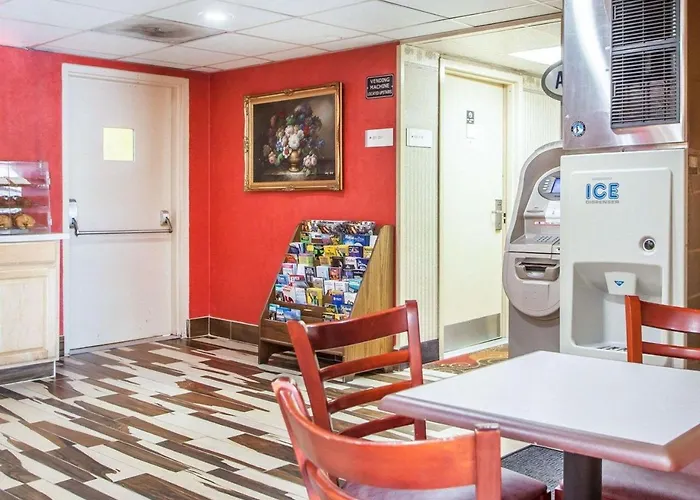 Days Inn By Wyndham Jersey City
