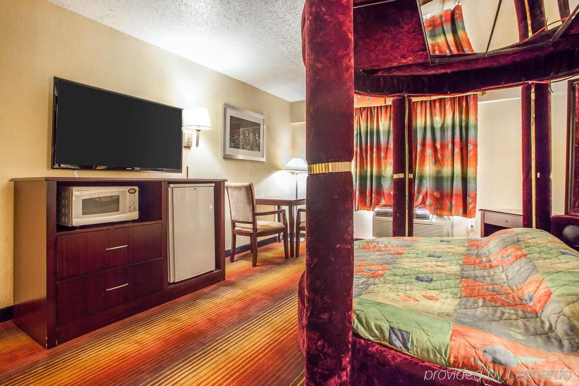 Days By Wyndham Jersey Jersey City
