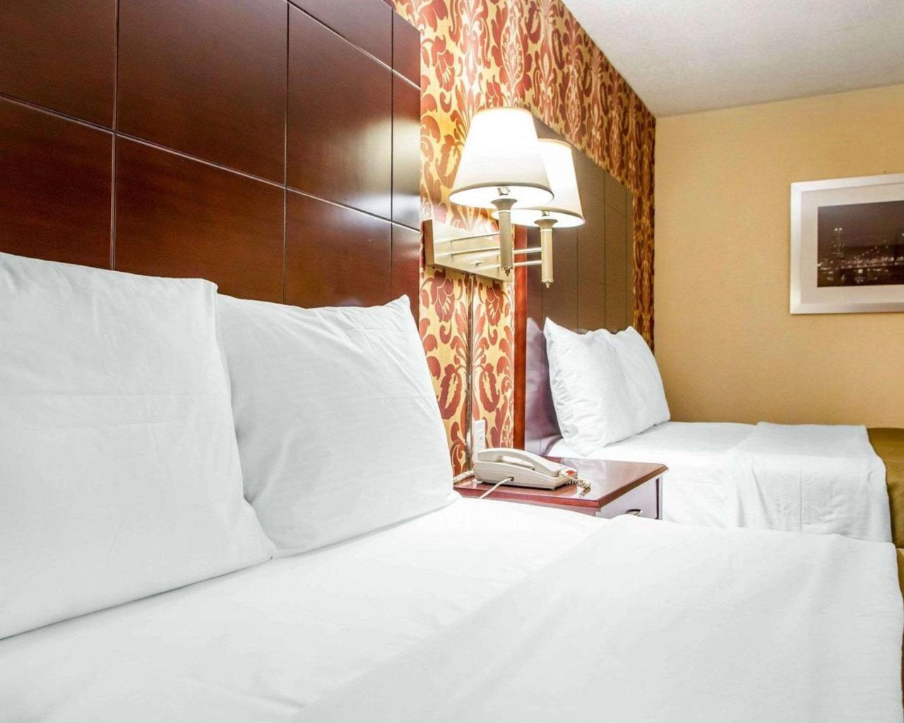 Hotel Days By Wyndham Jersey City