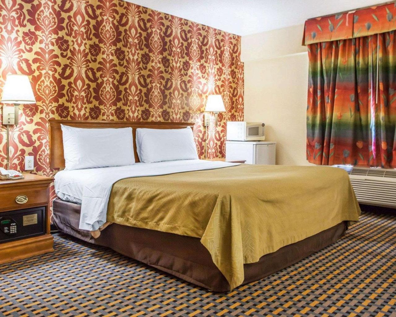 Hotel Days By Wyndham Jersey 2*