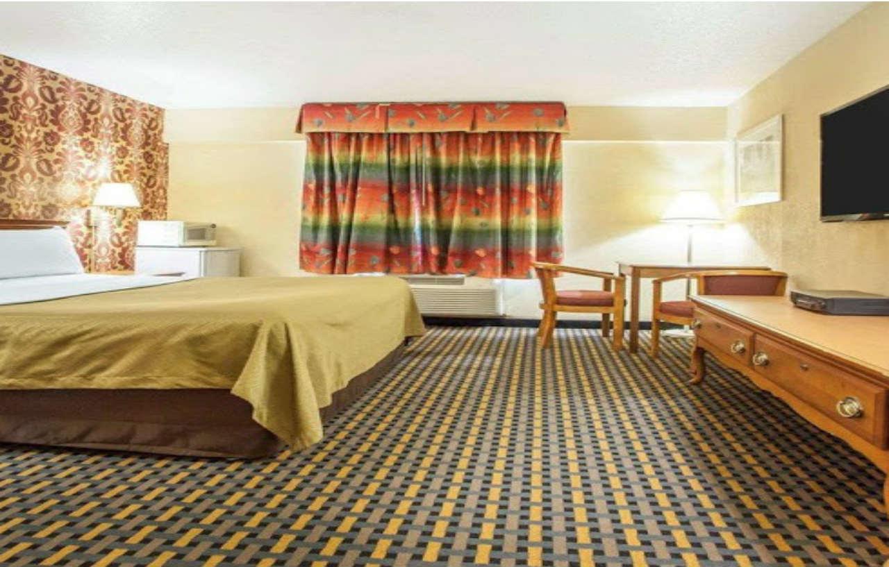 Days By Wyndham Jersey Hotel